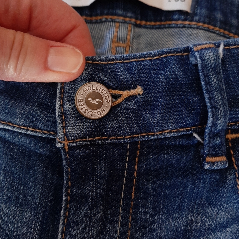Hollister Distressed Jeans size 5 Long - Picture 14 of 16
